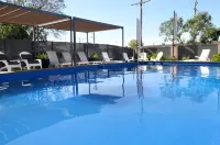 Orana Motel - Pools