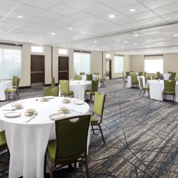 Holiday Inn Express & Suites SEQUIM by IHG