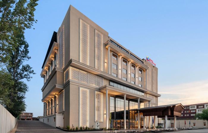 Ramada Encore by Wyndham Rajbagh Srinagar