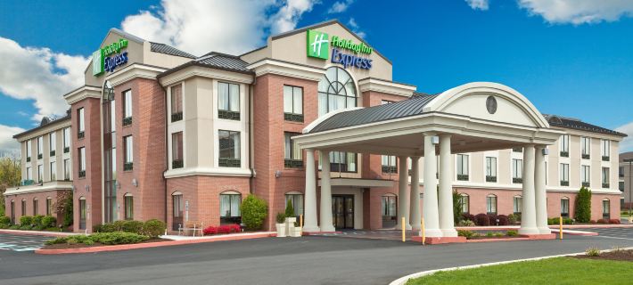 Holiday Inn Express & Suites QUAKERTOWN - ALLENTOWN AREA by IHG Ξενοδοχεία στην πόλη Bucks County