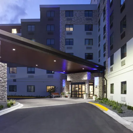 Holiday Inn Express ROSEVILLE-ST. PAUL by IHG