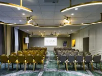 路易凡爾賽宮美憬閣飯店（近凡爾賽宮，距巴黎火車車程30分鐘）