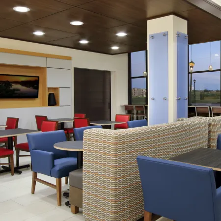 Holiday Inn Express & Suites DALLAS-FRISCO NW TOYOTA STDM by IHG