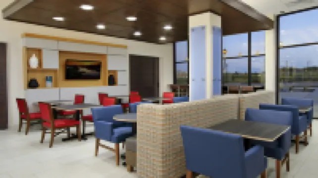 Holiday Inn Express & Suites DALLAS-FRISCO NW TOYOTA STDM by IHG