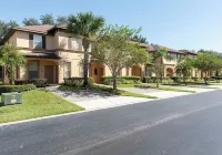 Villas at Regal Palms Hotels near Highlands Reserve Golf Club