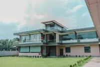 Finn's Weaver Resort, Kaziranga โรงแรมใน