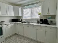 Beautiful Modern Two Bedroom Apartment