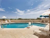 Surfbreak Virginia Beach Oceanfront, Ascend Hotel Collection Hotels near Owl Creek