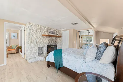 1280 S Atlantic Ave - con encanto