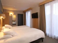 Hôtel Mercure Abbeville Centre - Porte de la Baie de Somme - parking