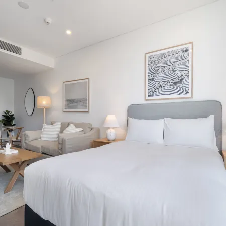 Bright Studio with Rooftop BBQ in Fremantle