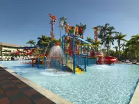 Oaks Sunshine Coast Oasis Resort - Beach