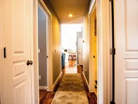 In the Heart of Hailey; Private Pet-friendly 3 Bedroom Home With Garage Hotels in Hailey