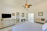 Distinctive Hamptons Home w/ Pool Near Bay, Ocean - Uima-altaat