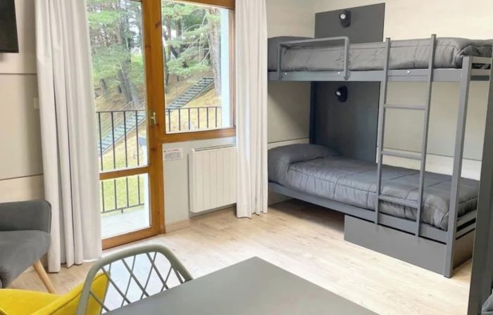 Apartamentos Midi 3000