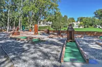Gorgeous Wapato Point Lakehouse w/ Private Hot Tub - Wifi