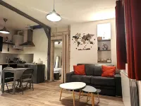 Historic center of Amboise, renovated apartment with free private parking