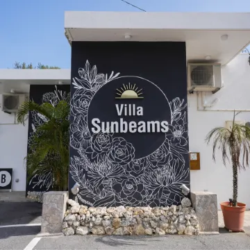 Villa Sunbeams ヴィラ・サンビームス