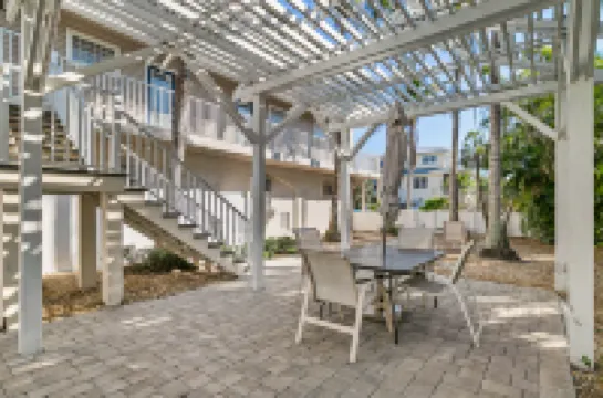 Heated Pool and Three Lanais - Charming Coastal Haven