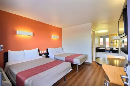 Motel 6 Laredo, TX - South