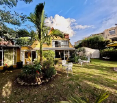 カーサ アイリス