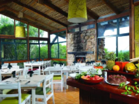 Kariega Game Reserve Main Lodge Hotels in Port Alfred