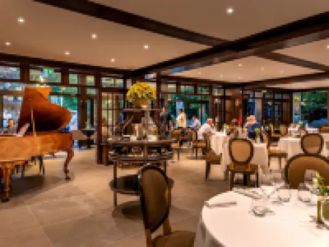 Hostellerie du Royal Lieu Hotels in Compiegne