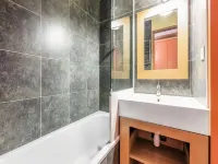 Apartment in Alpe d'Huez near Ski Slopes