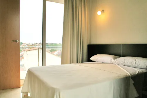La Escala Apartment Near Beach for 3 - Condos