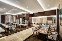 Hilton Bahrain City Centre Hotel & Residences - breakfast