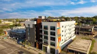 Carter by Avantstay Sleeps 22 3 Units in Downtown Nashville Rooftop Views