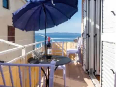 Apartments Matko Hotels in Podgora