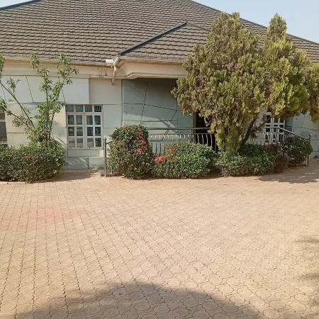 ANDWERUTH RESIDENCES