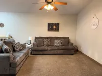 步道起點河畔小屋 - 木屋
