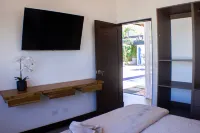 Golden Shore Villa in Tamarindo