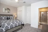 Festival Resort 5 Bd Home w Screened Pool Close to Disney 174
