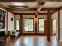 Anseong Mountain Feel Pension - เพนชั่น