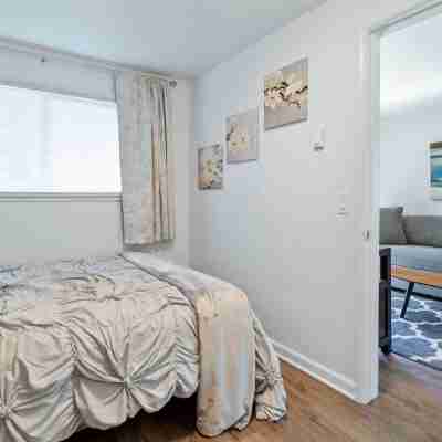 Snug Spot 68 - Close To Downtown & Autzen 1 Bedroom Studio Rooms