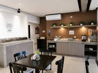 Hotel Nuvo - breakfast