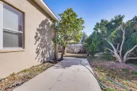 Near Apollo Beach! Bright Apt w/ Essentials - Apartments