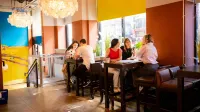 Garner Hotel Dublin Temple Bar by IHG - bar