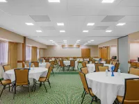 Quality Inn & Suites Hotels in Goshen