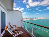 Queen Elizabeth 2 Hotel - Romantic