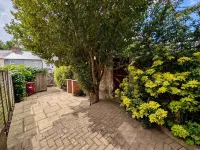 Cosy 2bed House in Reading