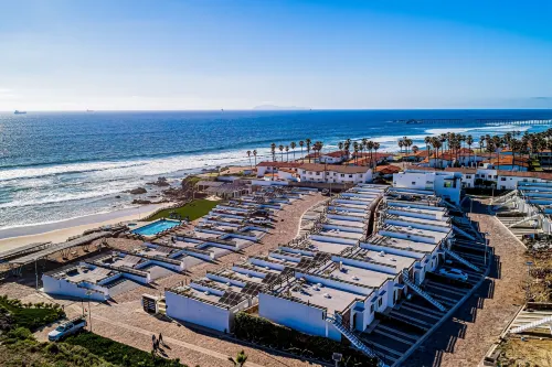 Bright Dog-Friendly Suite with Kitchenette, Heated Outdoor Pool, Hot Tub, Patio