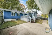 Charming Lake Geneva Retreat for 8 - WiFi