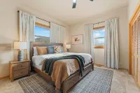 Ember Shoals Resort | On the White River, Cotter AR - Alloggi