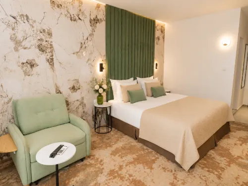 Hotel Central - 3-Star