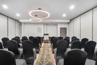 Holiday Inn OKLAHOMA CITY AIRPORT by IHG - Jacuzzi