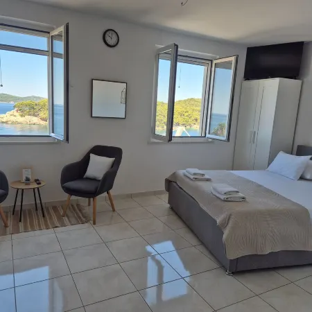 Apartments Matea - Studio with Sea View (2 Adults) - (Štikovica)